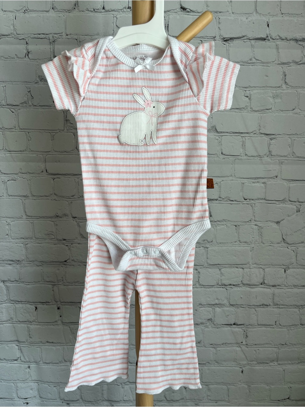 ⭐️⭐️PICK 5 / $20 Lila & Jack Pink & White Striped Baby Girl Outfit